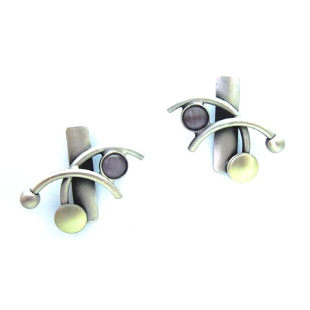 Mauve Catsite Two-tone 'Zen' Stud Earrings by Crono Design - Click Image to Close